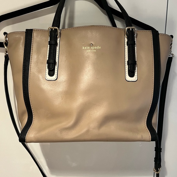 Kate Spade Purse - Picture 1 of 7